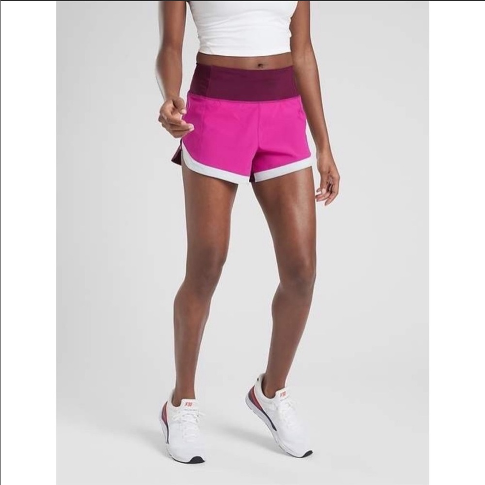 Athleta Running Free colorblock 3.5” shorts